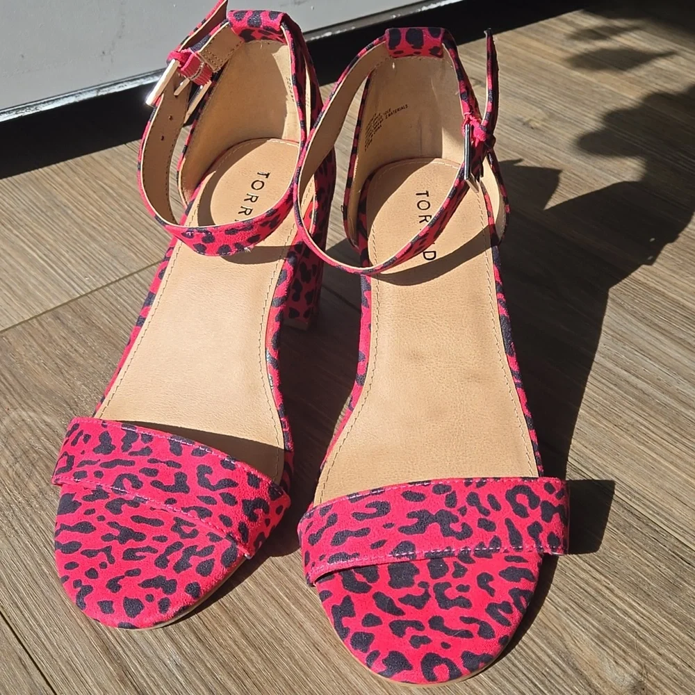 Torrid Hot Pink Leopard Print Heeled Open Toe Shoe - Picture 2 of 8